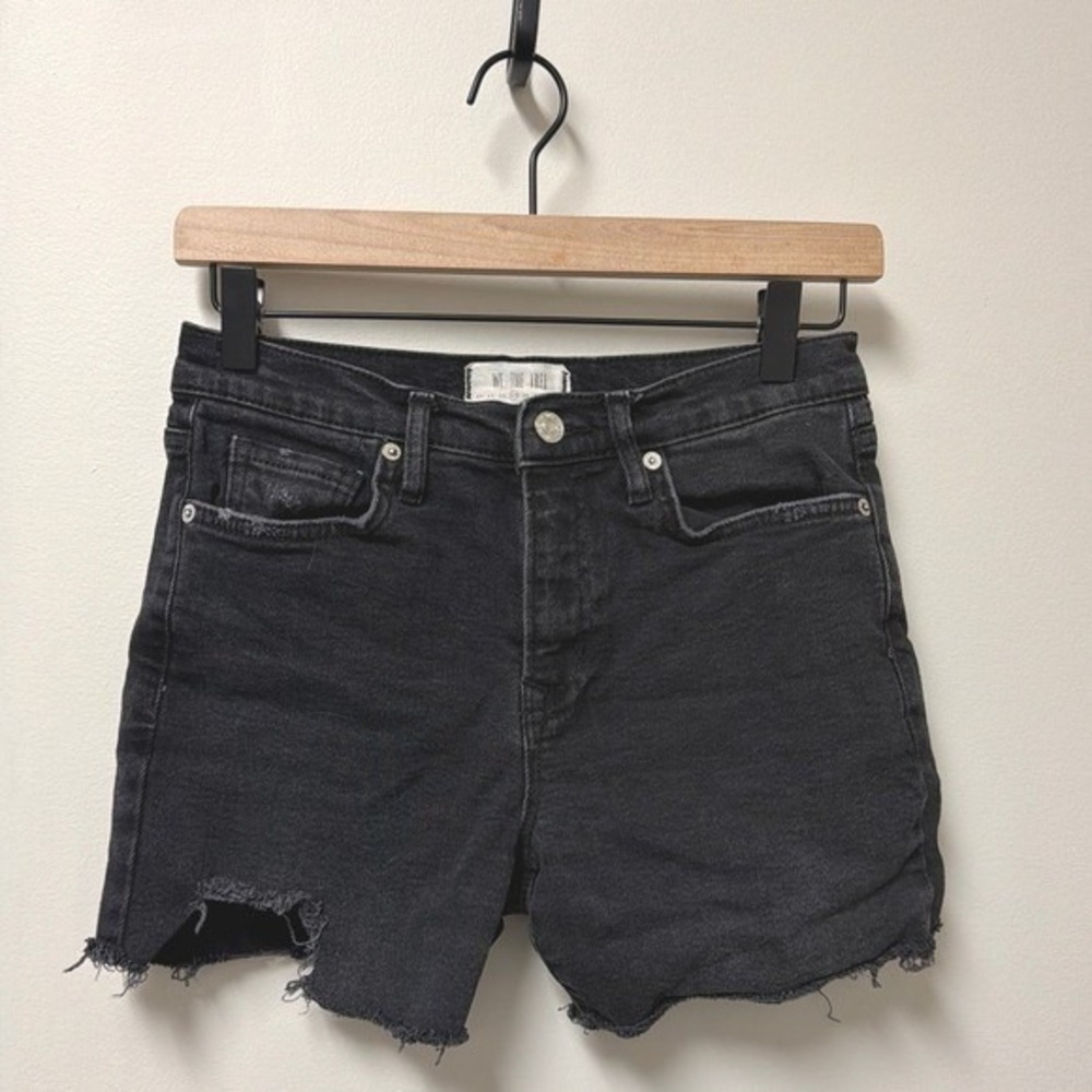 We The Free by Free People Black Denim Cutoff Shorts‎ Distressed Raw Hem Size 27